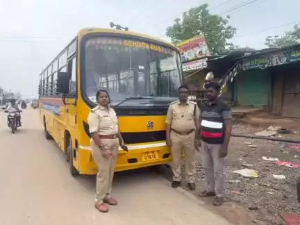 జుక్కల్: జుక్కల్ నియోజక వర్గంలో మొటర్ వెహికల్ ఇన్స్పెక్టర్  తనిఖీలు