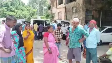 गिरिडीह: कृपालगंज में ननकी देवी की सड़क हादसे में मौत, सदर अस्पताल में हुआ पोस्टमार्टम