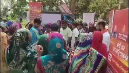 ଆସିକା: ଗଙ୍ଗାପୁର,ମଙ୍ଗଳପୁର,ଚଢିଆପଲ୍ଲୀ ପଞ୍ଚାୟତ ରେ ବିକାଶ ବାହନ ରଥ କୁ ଭବ୍ୟ ସ୍ୱାଗତ