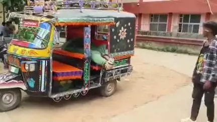 गुमला: हेसाग चेरोटोली में पेड़ से गिरकर एक ग्रामीण की मौत, शव का पोस्टमार्टम कराया गया