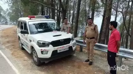 अल्मोड़ा: एसएसपी के निर्देश पर वृहद चेकिंग अभियान, यातायात नियमों का उल्लंघन करने वाले 90 लोगों पर की गई कार्रवाई