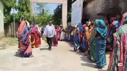 ରେଢାଖୋଲ: କଂସର ଗ୍ରାମପଞ୍ଚାୟତକୁ ବିକାଶ ବାହନ‌ ରଥ କଲା  ପରିକ୍ରମା