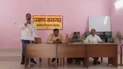 शिवसागर: शिवसागर में प्रखंड प्रमुख प्रेमलता देवी की अध्यक्षता में पंचायत समिति सदस्यों की बैठक हुई