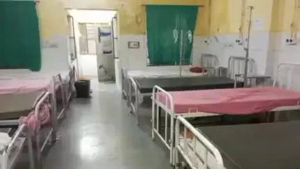 हिण्डोली: हिंडोली अस्पताल में बिना डिस्चार्ज किए जा रहे मरीजों को, ब्लॉक सीएमएचओ के आदेश बसर