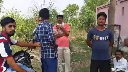 सीतापुर: मानपारा के पास रेलवे ट्रैक पर ट्रेन की चपेट में आने से व्यक्ति की मौत, पुलिस ने कराया पोस्टमार्टम