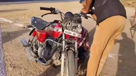 कोटड़ी: ढ़ेलाणा गांव के चौराहे पर कार ने बाइक को मारी टक्कर, एक व्यक्ति घायल