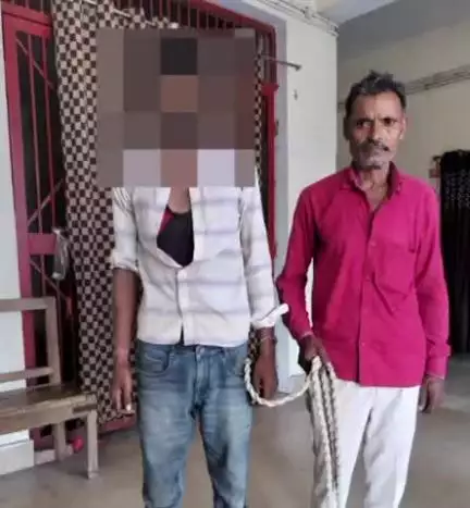 चैनपुर: मुड़ी गांव से चोरी के मामले में एक अभियुक्त को चैनपुर पुलिस ने गिरफ्तार कर भेजा जेल