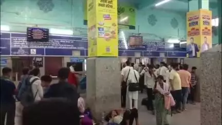 मल्हारगंज: रेलवे: तत्काल टिकट बुकिंग होगी मुश्किल, ऐप से टिकट बुक करने पर आधार नंबर अपडेट करना होगा