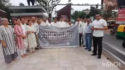 આણંદ શહેર: ટાઉનહોલ પાસે જિલ્લા કોંગ્રેસ દ્વારા પ્લેન દુર્ઘટનાના મૃતકોને શ્રદ્ધાંજલિ અર્પણ કરી,પૂર્વ કેન્દ્રીય મંત્રીની પ્રતિક્રિયા