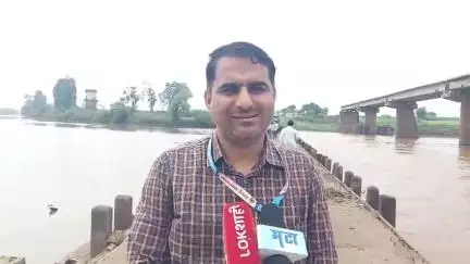 करवीर: नागरिकांनी प्लास्टिक व कचरा नाल्यामध्ये तसेच ओढ्यामध्ये टाकू नये - मनपा आरोग्य अधिकारी डॉक्टर विजय पाटील
