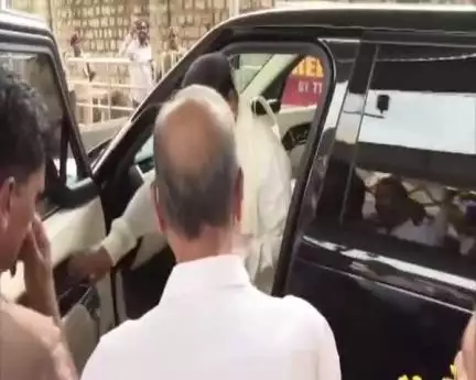 వయ్యాలి కావలిలో టీటీడీ శ్రీవారి ఆలయాన్ని సందర్శించిన టిటిడి చైర్మన్ వి.ఆర్ నాయుడు దంపతులు