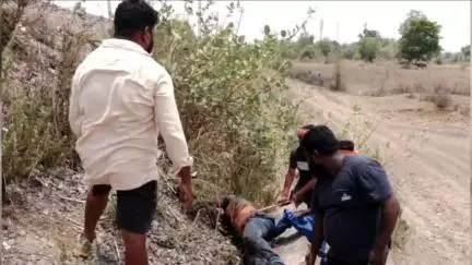 नागौद: सुरही मंदिर के पास झाड़ियों में मिला 40 वर्षीय युवक का शव, इलाके में फैली सनसनी