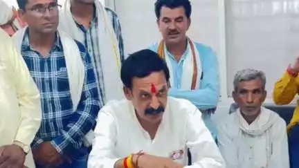 राजगढ़: मोहनपुरा सिंचाई परियोजना से पानी न मिलने से किसान हो रहे हैं परेशान, पूर्व MLA ने परियोजना ऑफिस में अधिकारियों से की बात
