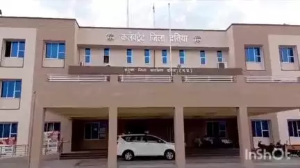 दतिया नगर: अनुविभागीय अधिकारी राजस्व ने पटवारी बडेरासोपान को किया निलंबित, जिला जनसंपर्क विभाग से समाचार जारी