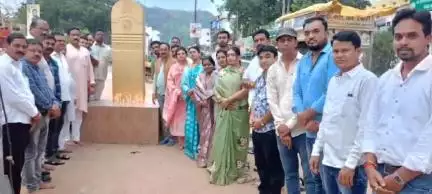 कांकेर: एयर इंडिया प्लेन दुर्घटना में दिवंगतों को भाजपा शहर मंडल कांकेर ने दी श्रद्धांजलि