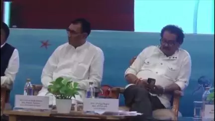 इंदौर: इंदौर में नेशनल इनलैंड फिशरीज एंड एक्वाकल्चर मीट में शामिल हुए केंद्रीय मंत्री राजीव रंजन सिंह