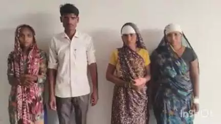 कासगंज: नगला रज्जी में पुरानी रंजिश के चलते एक परिवार पर किया गया हमला, 4 लोग हुए घायल