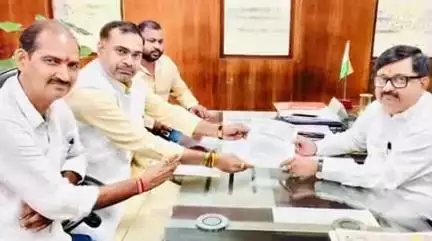 चास: भाजपा प्रदेश कार्यसमिति सदस्य कुमार अमित ने BSL के निदेशक प्रभारी से विस्तारीकरण में हो रही देरी पर चर्चा की