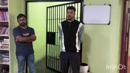 മൂവാറ്റുപുഴ: ദേശീയ ബോക്സിങ് മെഡൽ ജേതാവടക്കം രണ്ടുപേരെ കഞ്ചാവുമായി മൂവാറ്റുപുഴ എക്സൈസ് പിടികൂടി