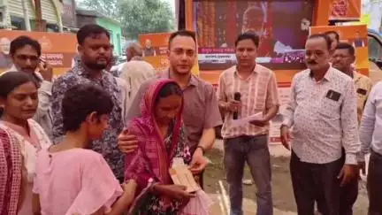 ଝାରସୁଗୁଡା: ଦୁର୍ଲଗା ଗ୍ରାମପଞ୍ଚାୟତ ଠାରେ ପଞ୍ଚାୟତ ସ୍ତରୀୟ ବିକାଶ ବାହନ ଯାତ୍ରା କାର୍ଯ୍ୟକ୍ରମ ଅନୁଷ୍ଠିତ