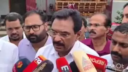 കോഴഞ്ചേരി: വിമാന അപകടത്തിൽ മരിച്ച പുല്ലാട് സ്വദേശിനി രഞ്ജിതയുടെ കുടുംബാംഗങ്ങളെ ആന്റോ ആന്റണി എം.പി സന്ദർശിച്ചു