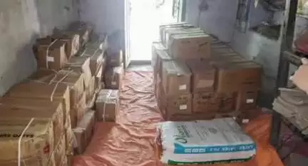 पाकुड़िया: डोमनगड़िया में SDPO के नेतृत्व में पुलिस ने लाखों रुपये के विस्फोटक के साथ एक आरोपी को किया गिरफ्तार