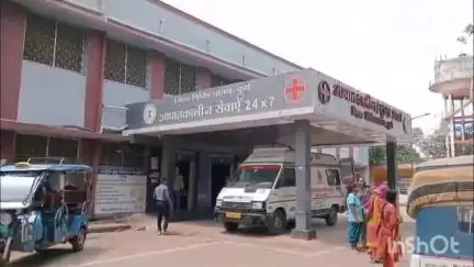 दुर्ग: केम्प 1 में महिला पर गर्म तेल से अटैक, चेहरा और छाती झुलसी, आरोपी फरार