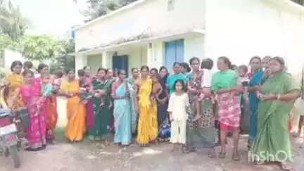 ଧର୍ମଗଡ: ଘଣ୍ଟିଗୁଡା ଠାରେ ଶିଶୁ ଓ ଗର୍ଭବତୀଙ୍କୁ ଖାଦ୍ୟ ଯୋଗାଇବାରେ ଅନିୟମିତତା ଅଭିଯୋଗ, ଅଙ୍ଗନବାଡ଼ି କେନ୍ଦ୍ରରେ ତାଲା ପକାଇଲେ ମହିଳା #jansamasya