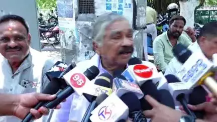 ଭୁବନେଶ୍ବର ମ୍ୟୁନିସିପାଲଟି କର୍ପୋରେସନ: ରଜ ପାଳନ ଓ ରାଜ୍ୟ ସରକାରଙ୍କ ବିକାଶ ରଥ ନେଇ ଜୟଦେବ ଭବନରେ ପ୍ରତିକ୍ରିୟା ରଖିଲେ ପୂର୍ବତନ ବିଧାୟକ ସୁରେଶ ରାଉତରାୟ