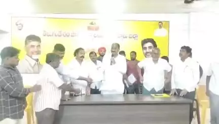కర్నూలు: మున్సిపల్ వర్కర్స్ సమస్యల పరిష్కారానికి కృషి చేస్తాం: తెలుగుదేశం పార్టీ జిల్లా అధ్యక్షుడు తిక్కారెడ్డి