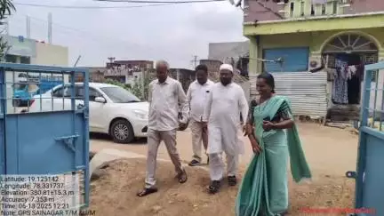 నిర్మల్: ప్రభుత్వ బడుల్లో అన్ని వసతులు కల్పించాం: వైఎస్సార్‌ కాలనీలో డీఈఓ రామారావు