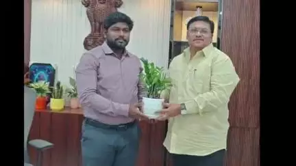 నెల్లూరులో అధికారుల బాధ్యతల స్వీకరణ