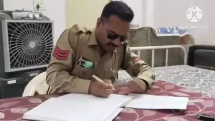 आगर: खेत में फूलों को पानी देते समय करंट लगने से जमुनिया के 16 वर्षीय किशोर की मौत