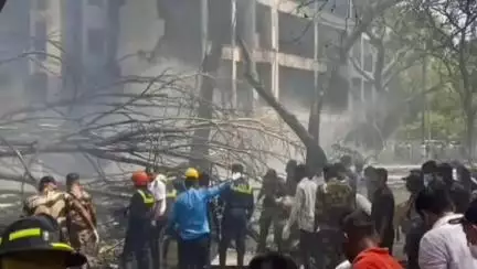 সালানপুর: প্লেন দুর্ঘটনায় মৃতদের পরিবারের প্রতি সমবেদনা জানালেন সাংসদ সত্রুঘ্ন সিনহা আসানসোলে