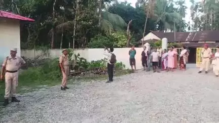 বইটামাৰী: বঙাইগাঁৱৰ বৰপাৰাত অচিনাক্ত মৃতদেহ উদ্ধাৰ কৰে আৰক্ষীয়ে, অতিমাত্ৰা গৰমৰ ফলত লোকৰ মৃত্যু হোৱা সন্দেহ