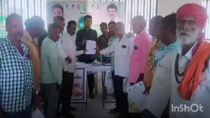 రాజేంద్రనగర్: యాచారంలో భూ సమస్యలు పరిష్కరించాలంటూ సిపిఎం ఆధ్వర్యంలో రెవెన్యూ అధికారులకు వినతి