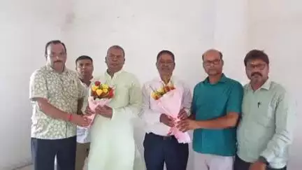 गोला: गिरीडीह सांसद चंद्रप्रकाश चौधरी सीपीसी इंटर कॉलेज कमता के अध्यक्ष और जलेश्वर महतो सचिव बने