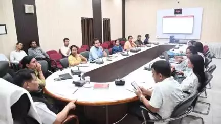 বোকাখাত: বোকাখাত সমজিলা কাৰ্যালয়ত পৰ্যালোচনা বৈঠকত মন্ত্ৰী অতুল বৰা, বুজ ললে বিভিন্ন চৰকাৰ আঁচনিৰ শেহতীয়া ৰূপায়ণ স্থিতিৰ