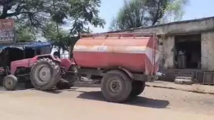 बुलढाणा: तालुक्यातील बोरखेड येथे पाणी टंचाई निवारणार्थ टँकर मंजूर