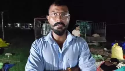 উত্তৰ লক্ষীমপুৰ: বিদ্যুতৰ লুকাভাকুৰ সমস্যা সমাধানৰ দাবী উত্তৰ লখিমপুৰত অসমীয়া যুৱ মঞ্চৰ জিলা সাধাৰণ সম্পাদক বিকাশ ভূমীজৰ