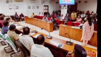 കോഴിക്കോട്: ലഹരിക്കെതിരെയുള്ള 2 മില്യൺ പ്ലഡ്ജിൽ അഞ്ചുലക്ഷം വിദ്യാർത്ഥികളെ പങ്കാളികളാക്കാൻ ജില്ലാ പഞ്ചായത്ത് യോഗത്തിൽ തീരുമാനം