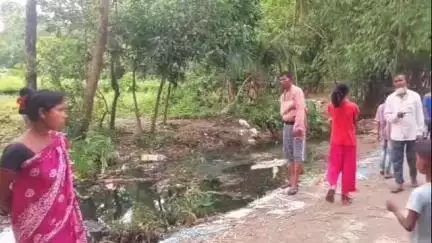 মাটিগাড়া: মমতাপাড়ায় ৩০ থেকে ৩৫ বছর ধরে বেহাল রাস্তা, নেই নিকাশি নালা, নেই পানীয়জলের ব্যবস্থা;সমস্যায় এলাকাবাসীরা #jansamasya