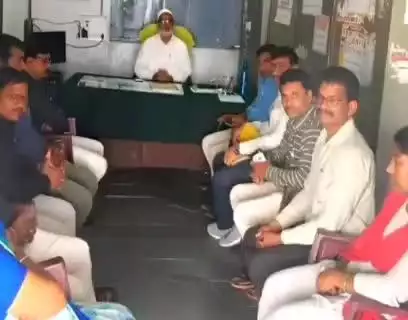 తాడ్వాయి: తాడ్వాయి లోనే ప్రభుత్వ జూనియర్ కళాశాలను తనిఖీ చేసిన : జిల్లా నోడల్ అధికారి షేక్ సలాం
