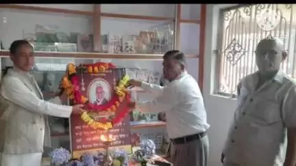 सल्ट: उत्तराखंड के ख्याति प्राप्त लोकगायक व जनकवि के पुण्य तिथि पर मानिला देवी में आयोजित हुई संगोष्ठी