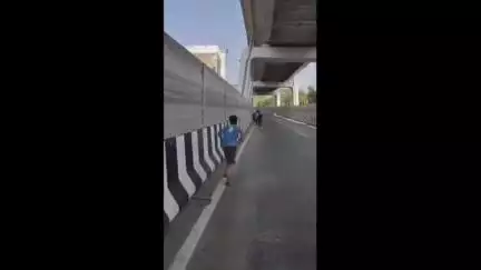 पटना ग्रामीण: पटना के अशोक राजपथ पर डबल डेकर ब्रिज का नट-बोल्ट खोलते वीडियो आया सामने, कांग्रेस ने भी किया ट्वीट