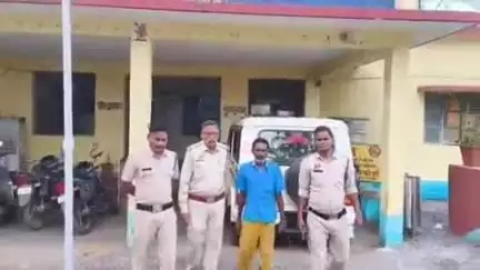 अभनपुर: गोबरा नवापारा थाना क्षेत्र से अवैध मादक पदार्थ गांजा के साथ एक आरोपी को किया गया गिरफ्तार