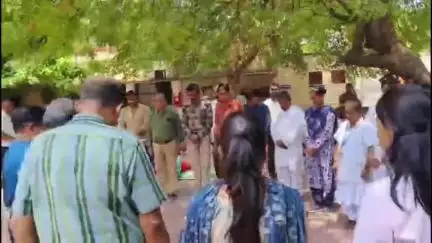 रतलाम नगर: अहमदाबाद विमान हादसे में जान गंवाने वाले यात्रियों को जिला अस्पताल रतलाम में दी गई श्रद्धांजलि