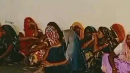 सिधौली: सिधौली के ग्राम बनियानी में स्कूल का रास्ता रोका गया, ग्रामीणों ने एसडीएम को ज्ञापन सौंपा