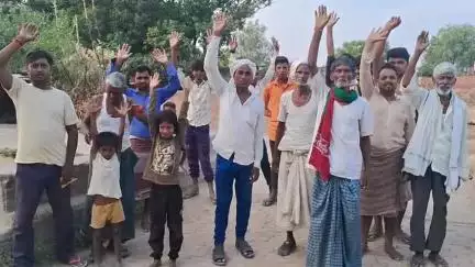 चंदौली: भतीजा माइनर क्षतिग्रस्त, लगभग 5000 बीघा खेती प्रभावित, नहीं पड़ी किसानों की धान की नर्सरी सरकार को कोसा #jansamasya