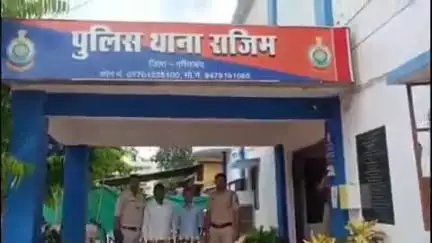 राजिम: राजिम पुलिस ने अवैध देशी मसाला शराब के साथ दो आरोपियों को किया गिरफ्तार